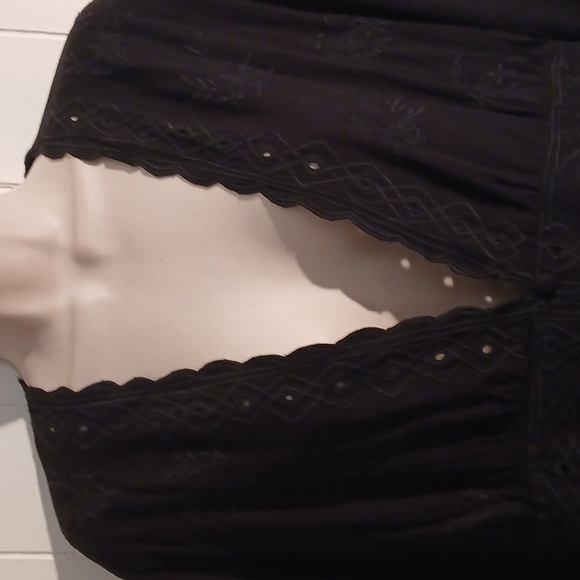 100% Black Rayon Blouse. Size PL, NWOT - Picture 2 of 8